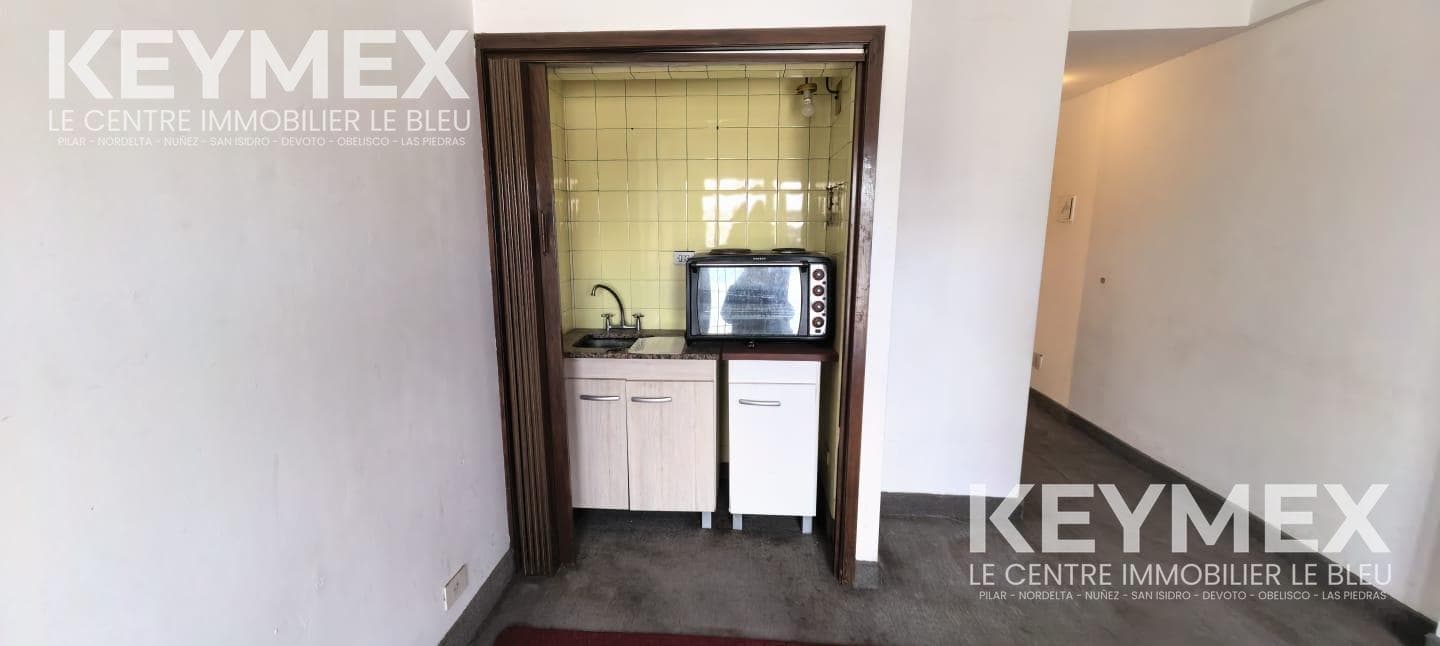 2-room duplex apartment for sale in San Nicolás, on a high floor.