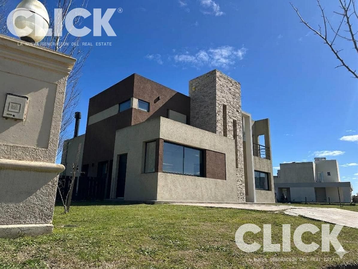 5-room house for rent near the lagoon in Lagos de San Eliseo