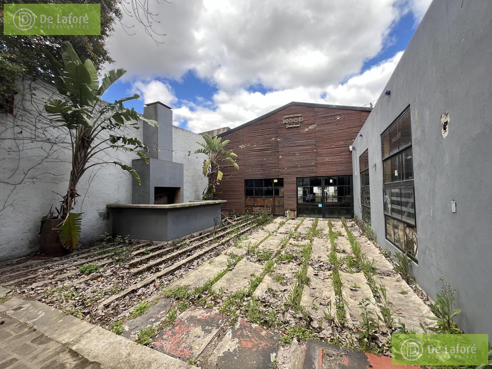 FOR SALE - 433 m2 Commercial Space on Its Own Lot in Bajo de San Isidro. Suitable for a Restaurant