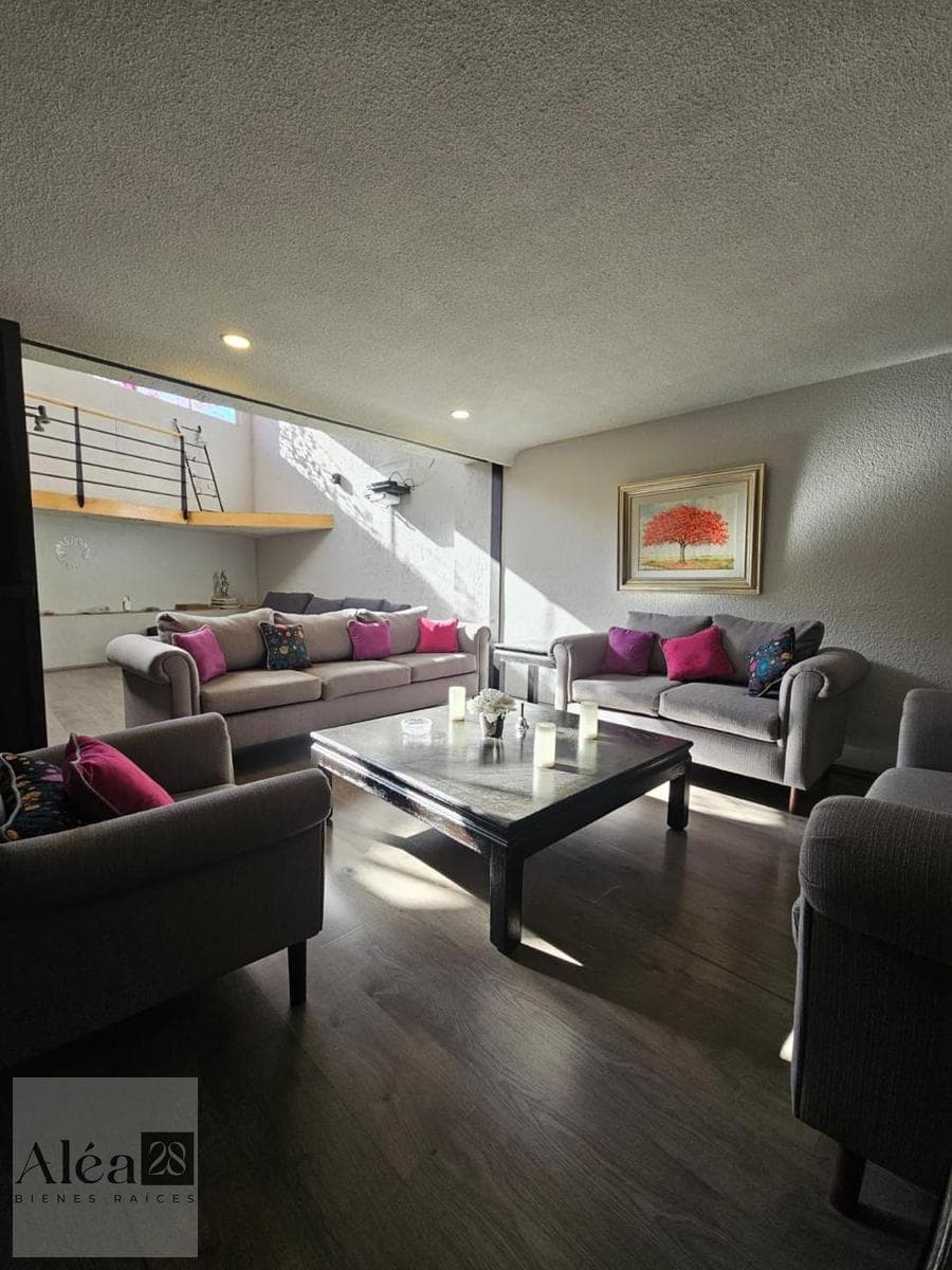 House in a condominium on Av. Las Flores, Flor de María, Álvaro Obregón, Mexico City