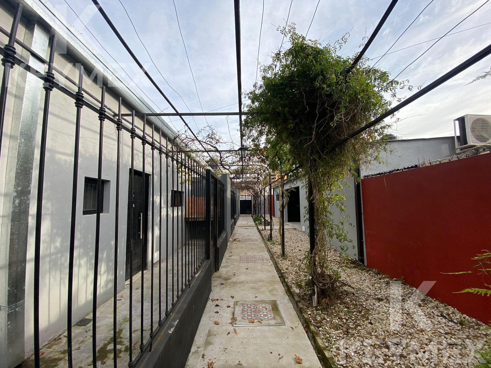 1-Bedroom Apartment for Sale with Garage - Parque Castelli