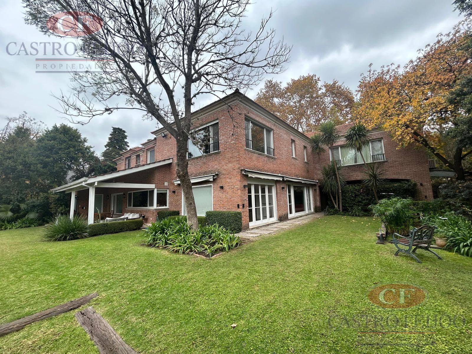 10-room house for sale in Lomas de San Isidro -