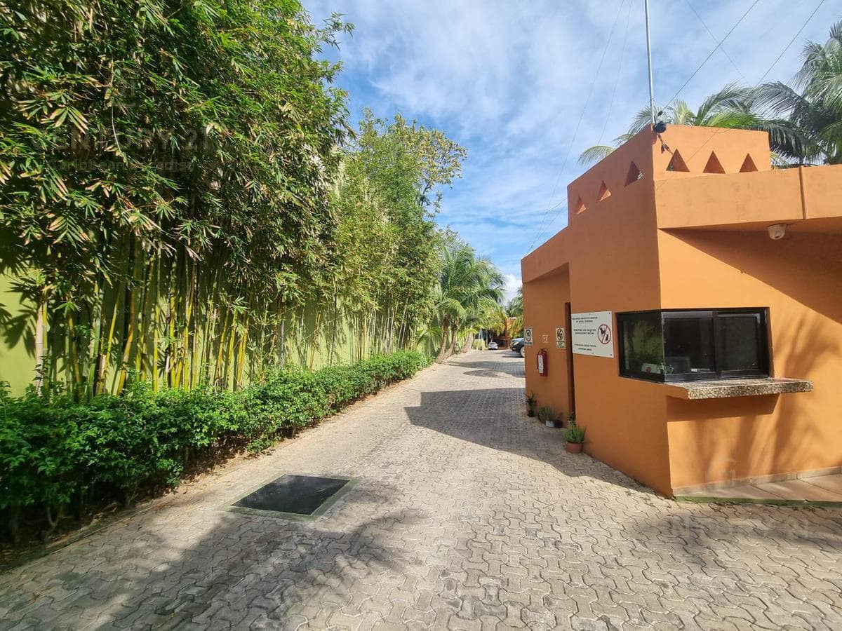 2-BEDROOM APARTMENT FOR RENT ON THE PLAYA-TULUM HIGHWAY P2102