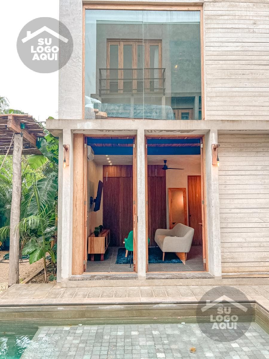 Beautiful 2-Level Loft on Av. Colegios