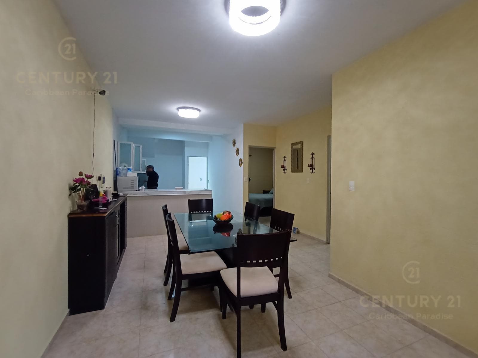 Spacious 6-Bedroom Tuscan-Style House on Chemuyil Avenue, Playa del Carmen P4117