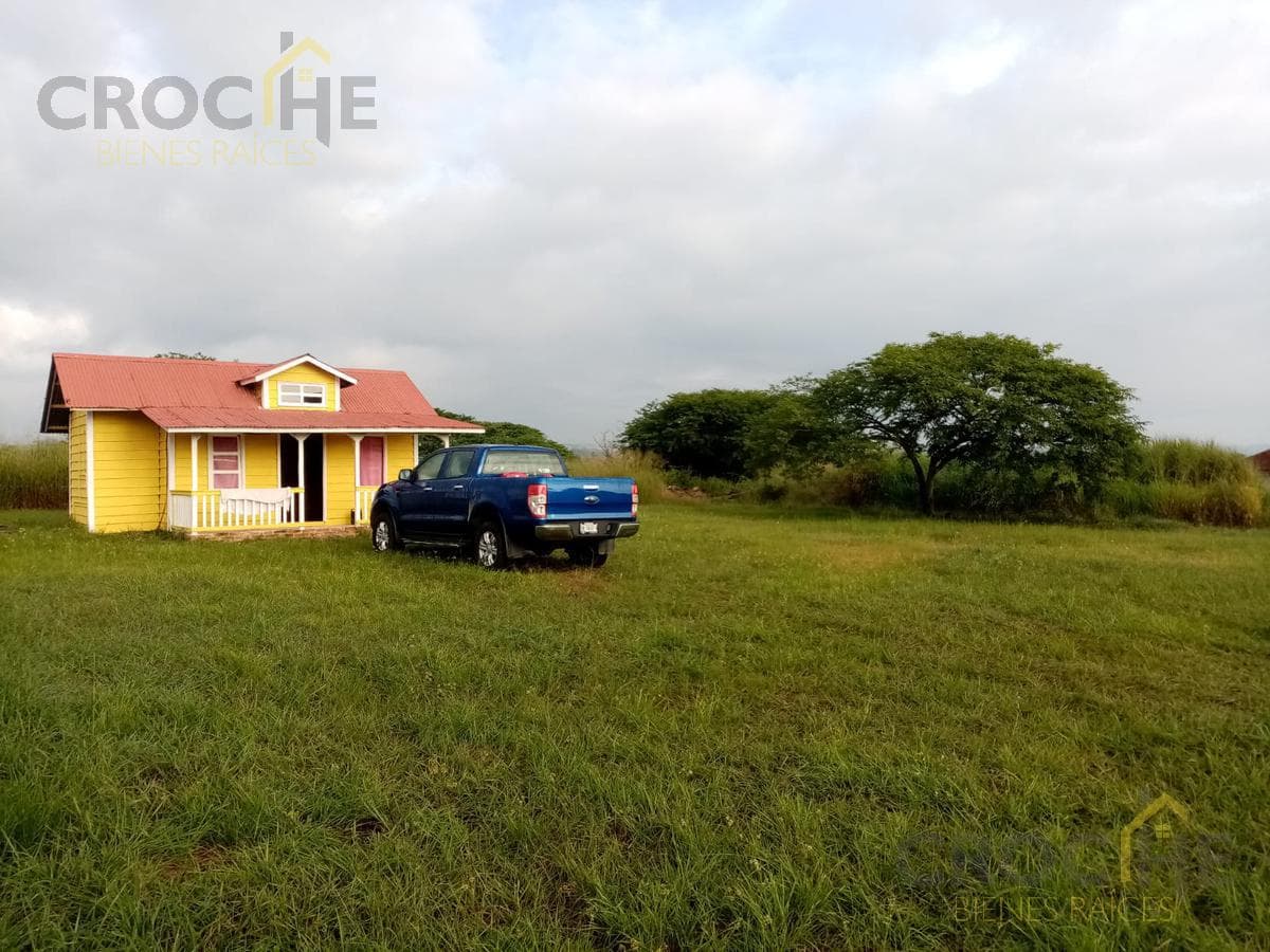 Land for Sale in Emiliano Zapata in the Cabins Club Area