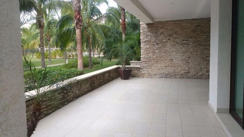Vacation Condo, La Isla Residences 9