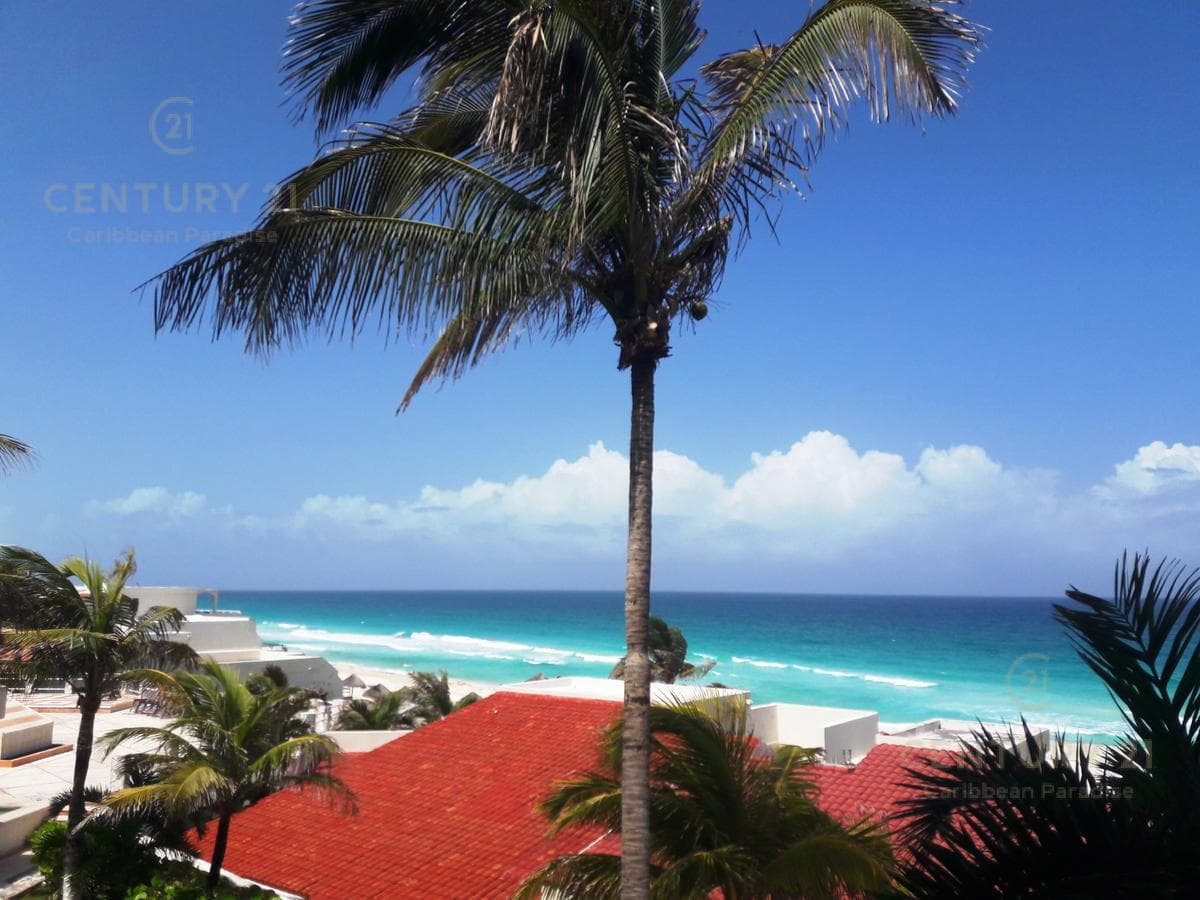 Departamento de 1 Recámara Frente al Mar en Venta en Cancún | C3977