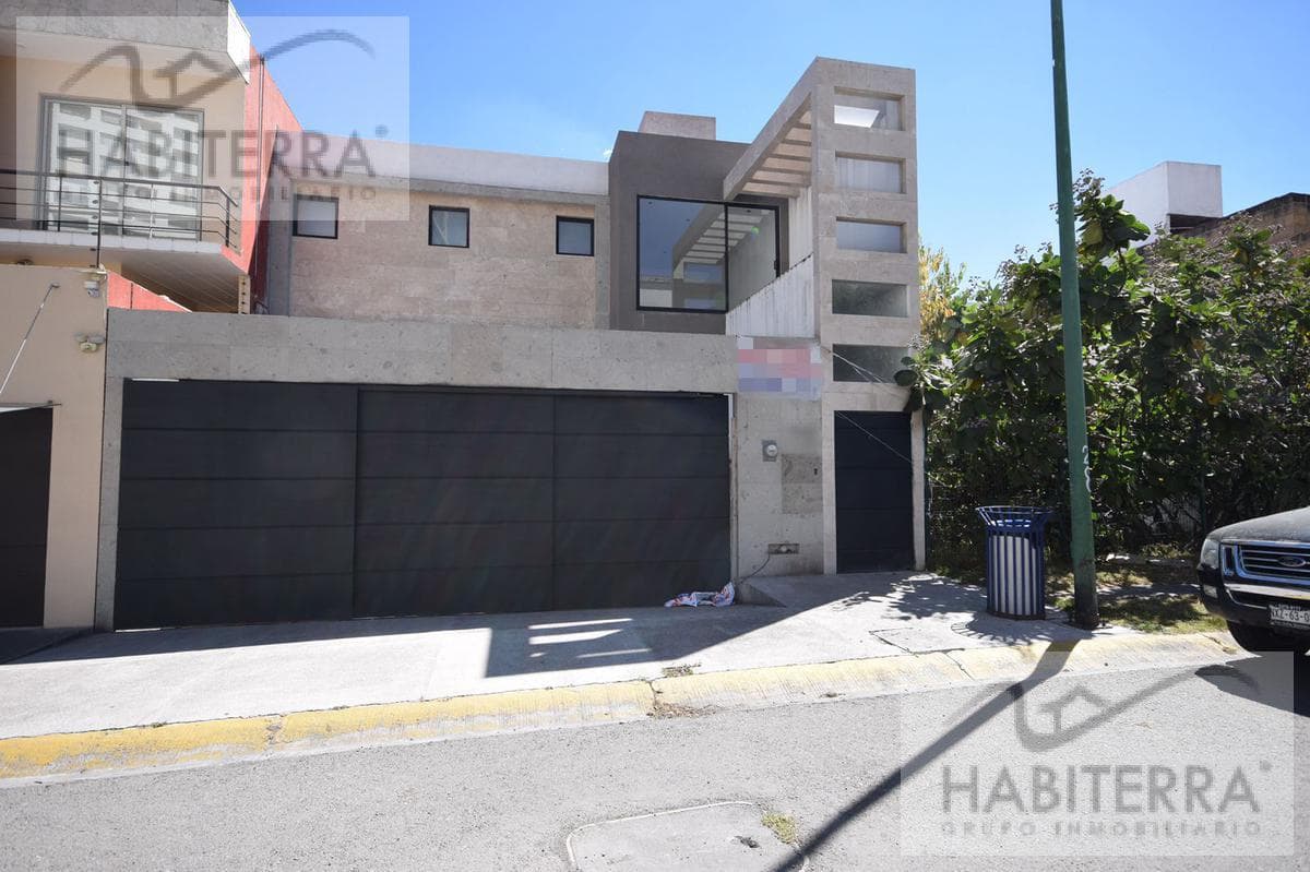 Venta excelente casa en Hacienda de las Palmas