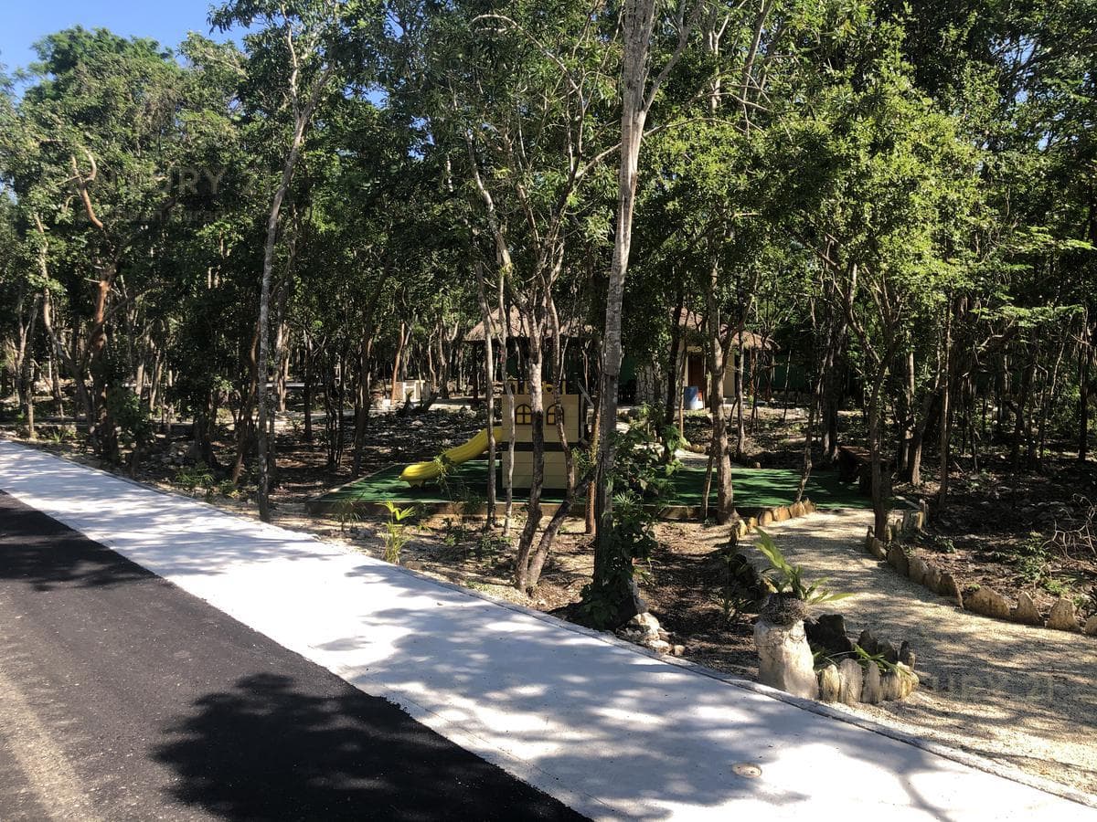 Lots for Sale in a Beautiful Residential Development in Xpu-Ha, Riviera Maya P2524