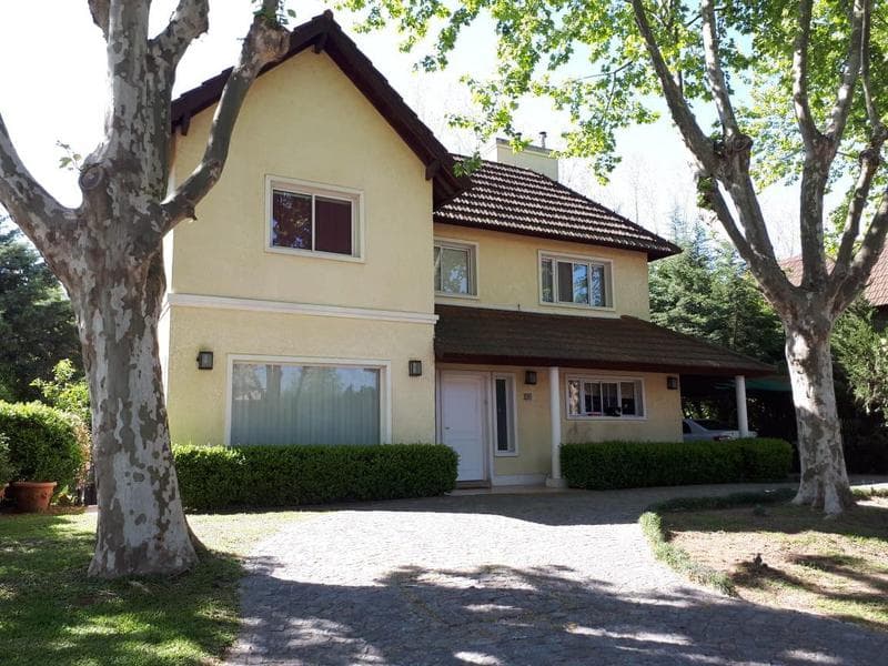 House for Rent in Bermuda