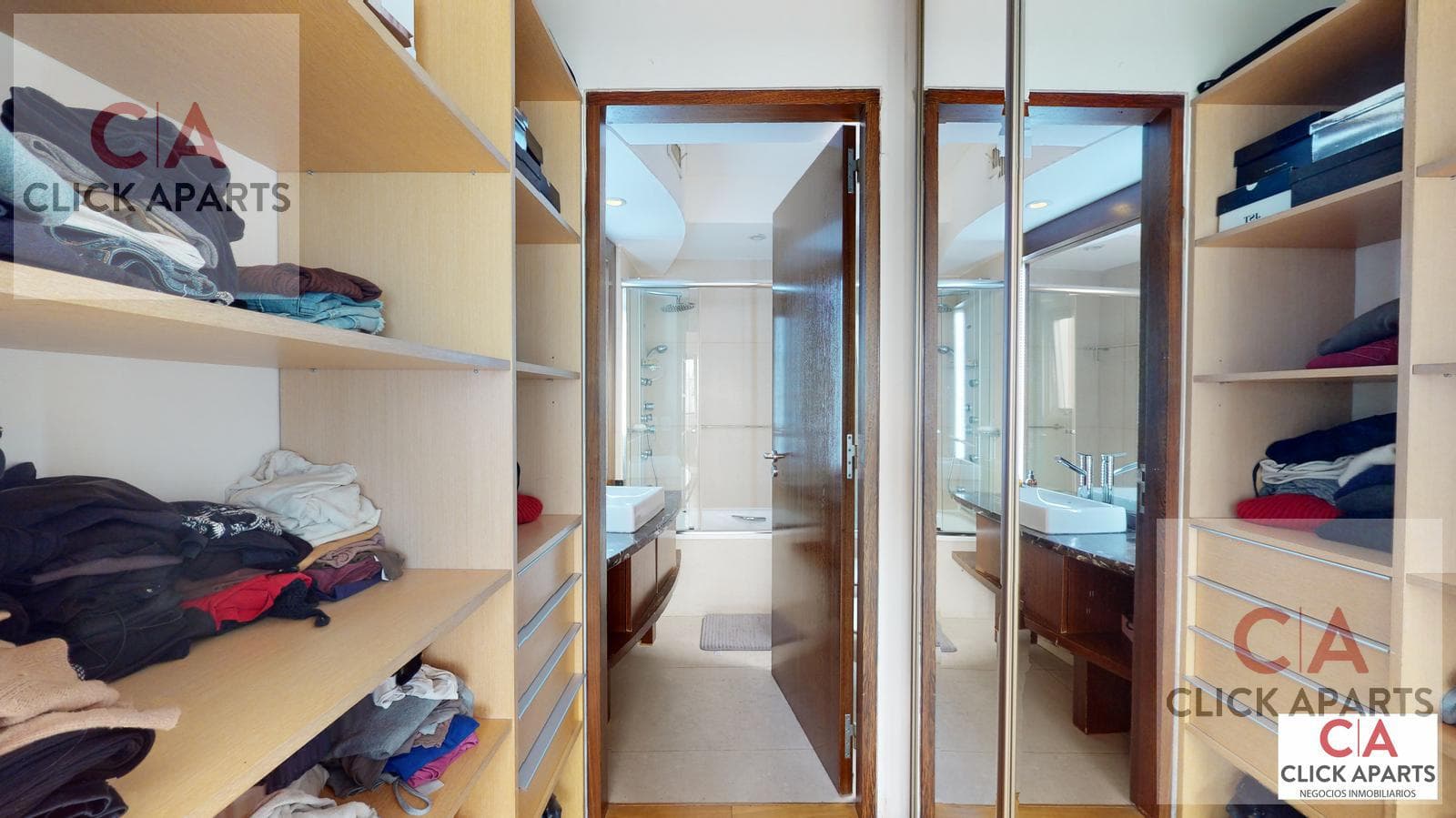FOR SALE - 6-ROOM UPPER-FLOOR APARTMENT - WILL ACCEPT APARTMENTS OR LAND AS PART OF PAYMENT - CABALLITO