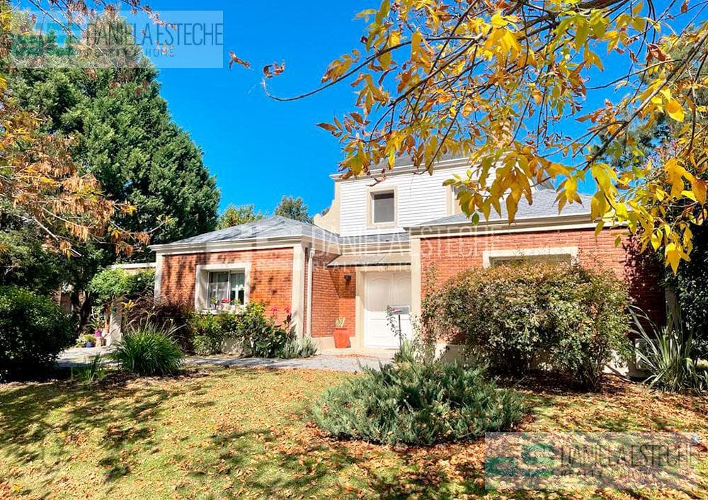 Los Jazmines House in Excellent Condition