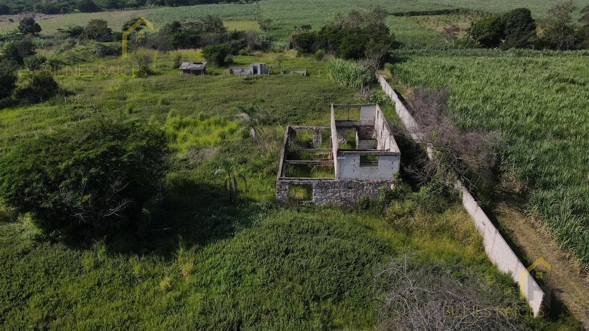 2.9 hectares for sale in the San Juan area, below the castle, 20 minutes from Xalapa. View