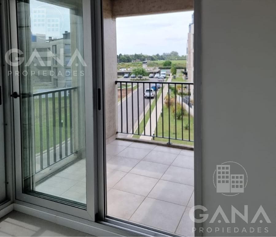 Apartment for Sale in Funes: 2 bedrooms - garage.