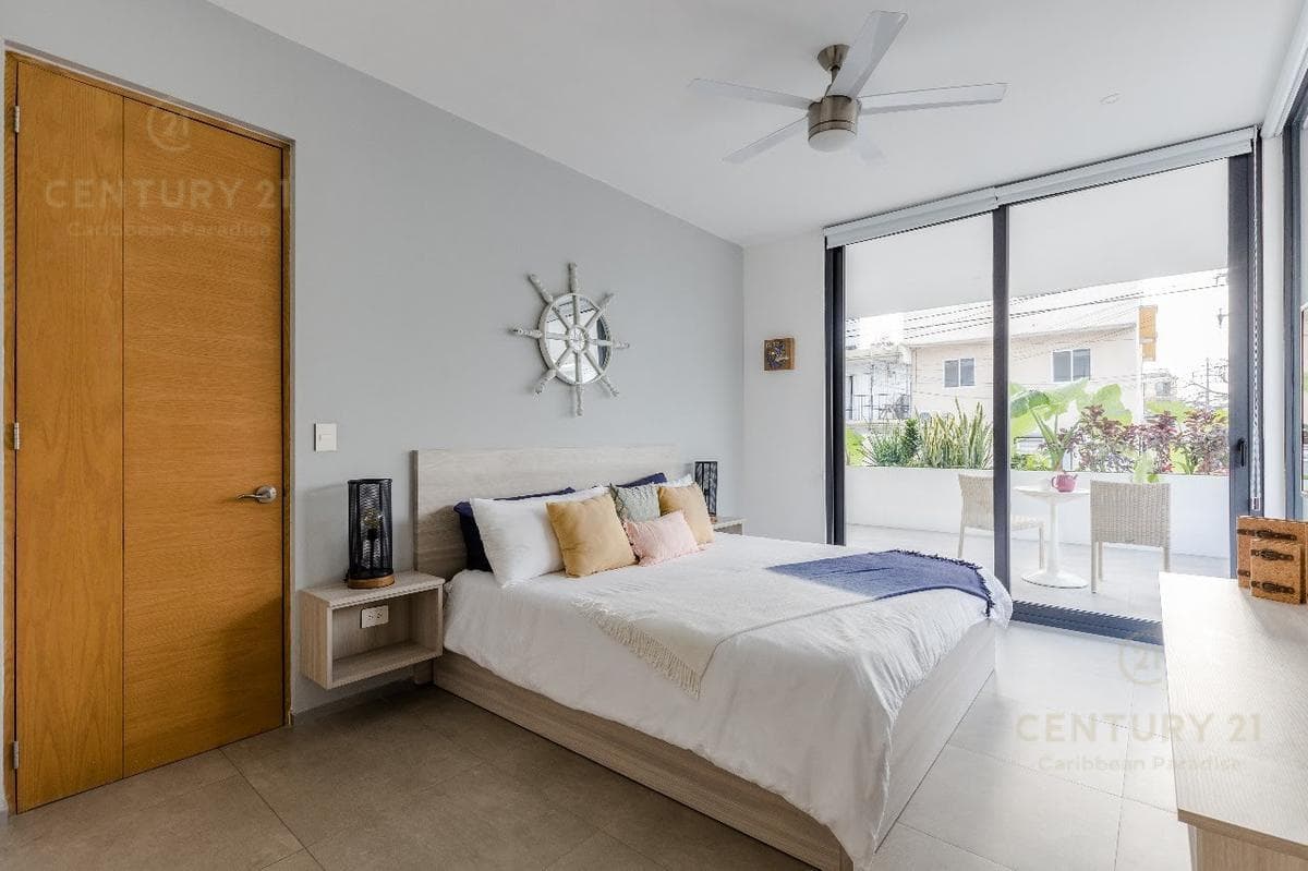 FOR SALE 2 BR CONDO AT THE CITY PLAYA DEL CARMEN QUINTANA ROO P3494