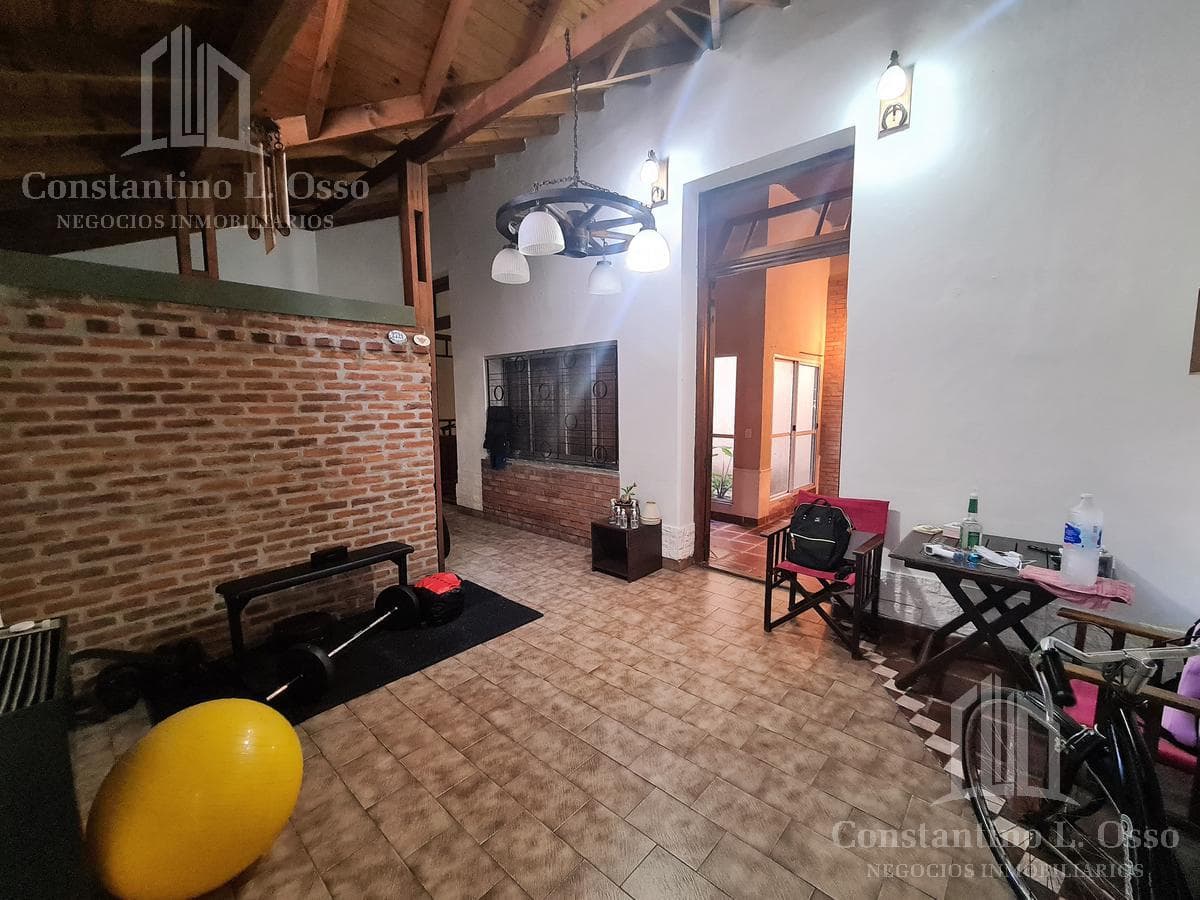 3-room apartment in Lanusita with no maintenance fees