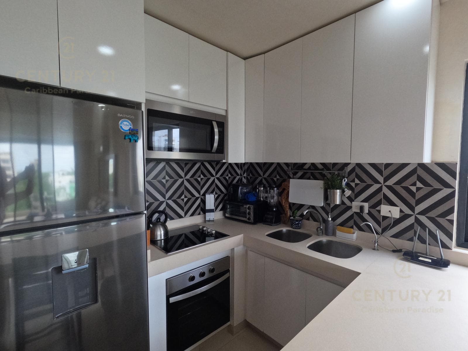 2-Bedroom Apartment for Sale, Ready for Immediate Move-In, Playa del Carmen P4158