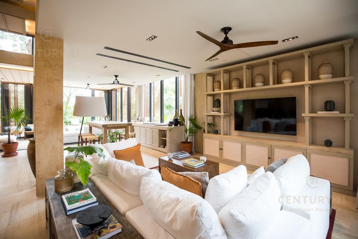 Increible casa en zona residencial prvilegiada de Playa del Carmen P3452