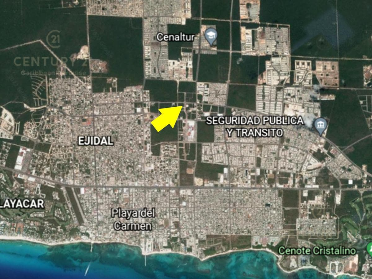 MIXED-USE PROPERTY FOR SALE ACROSS FROM THE PLAYA DEL CARMEN PLANETARIUM P3710