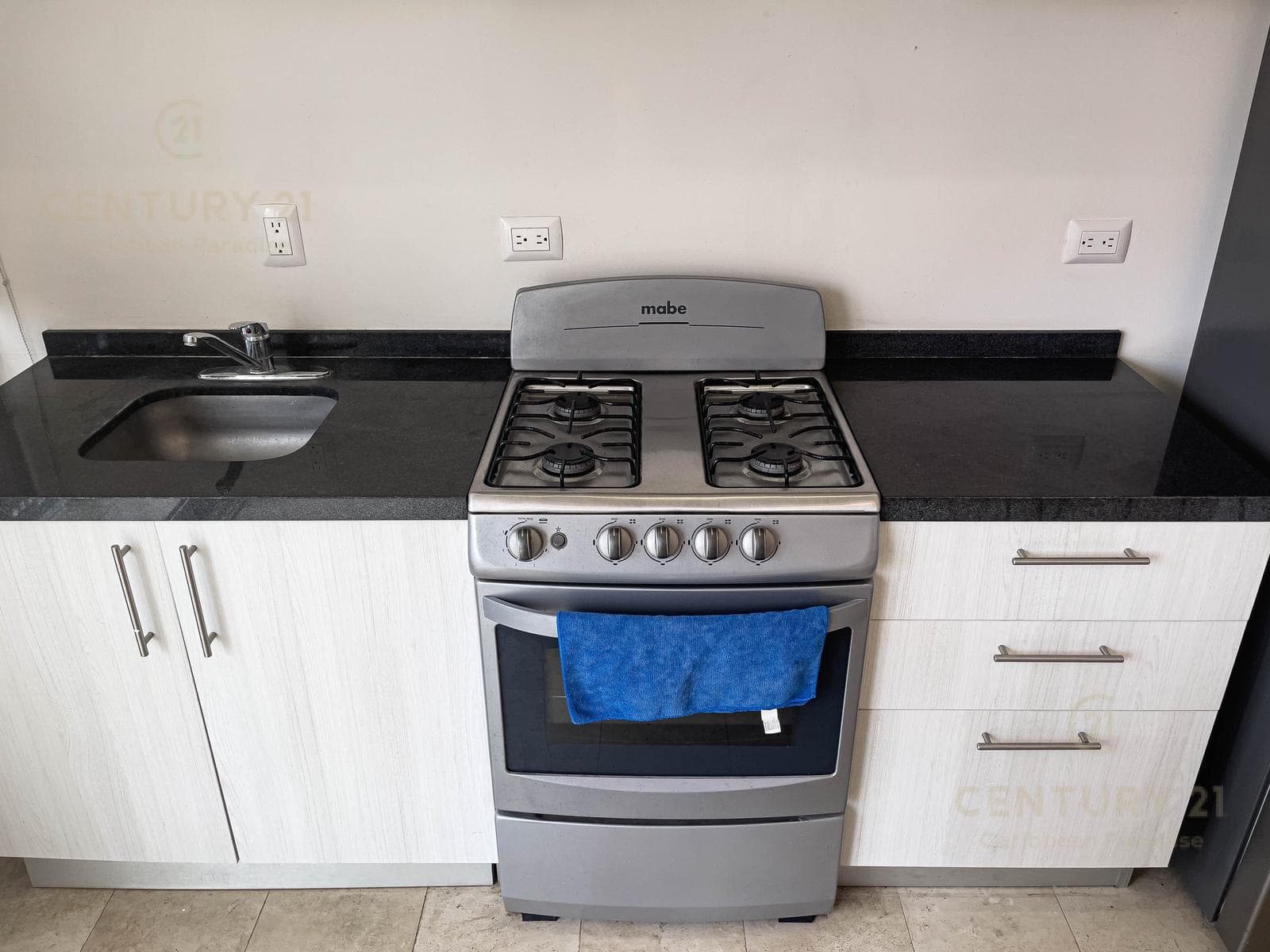 Departamentos de 2 recamaras en Venta Excelente ubicación de Playa del Carmen P3995