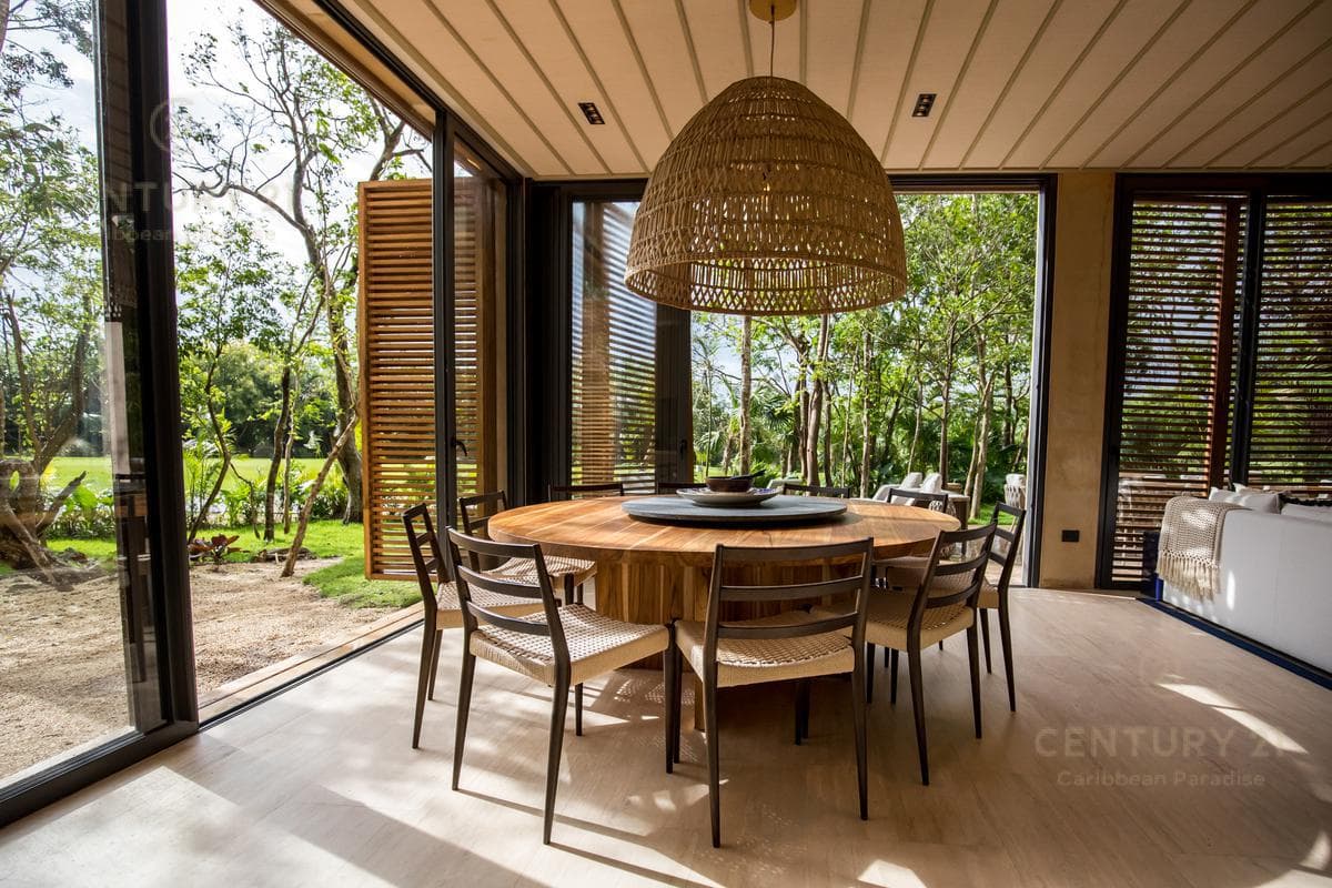 Increible casa en zona residencial prvilegiada de Playa del Carmen P3452