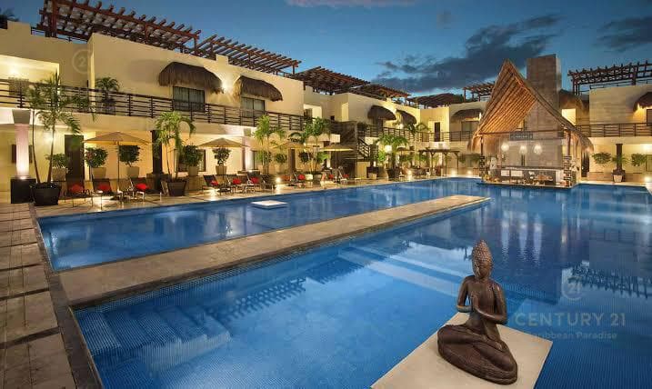 Ver galeríaValuación Aldea Thai Estudio de 1 recamara de 66 mts2 con amplia terraza con vista al mar P3044
