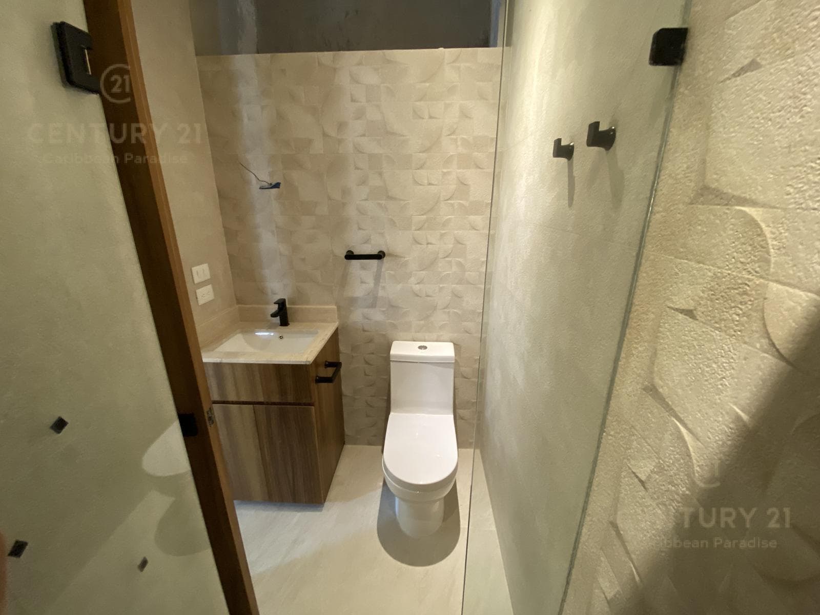 2-Bedroom Apartment for Sale in Downtown Playa del Carmen P4040