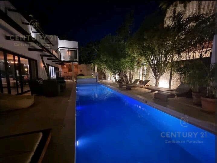 Casa 4 Recamaras en Venta en Aldea Zama | con Alberca y Jacuzzi Privado | P4007
