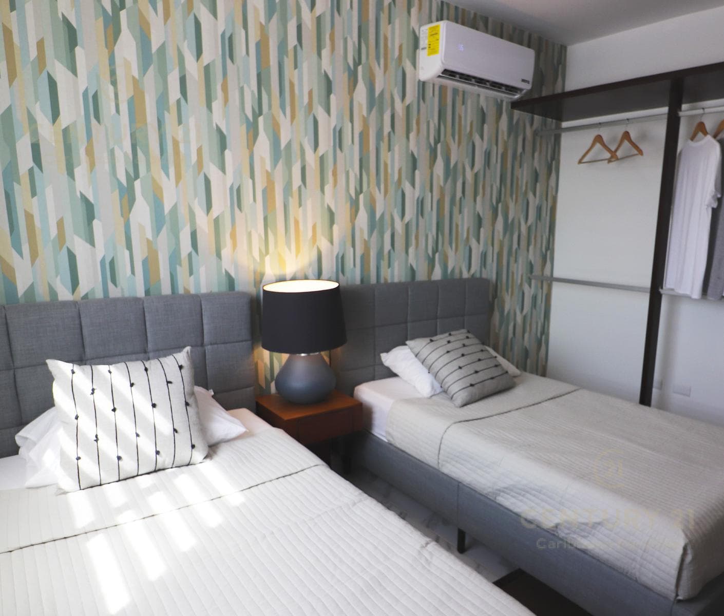 Apartment for Sale on Av. Huayacan C3778