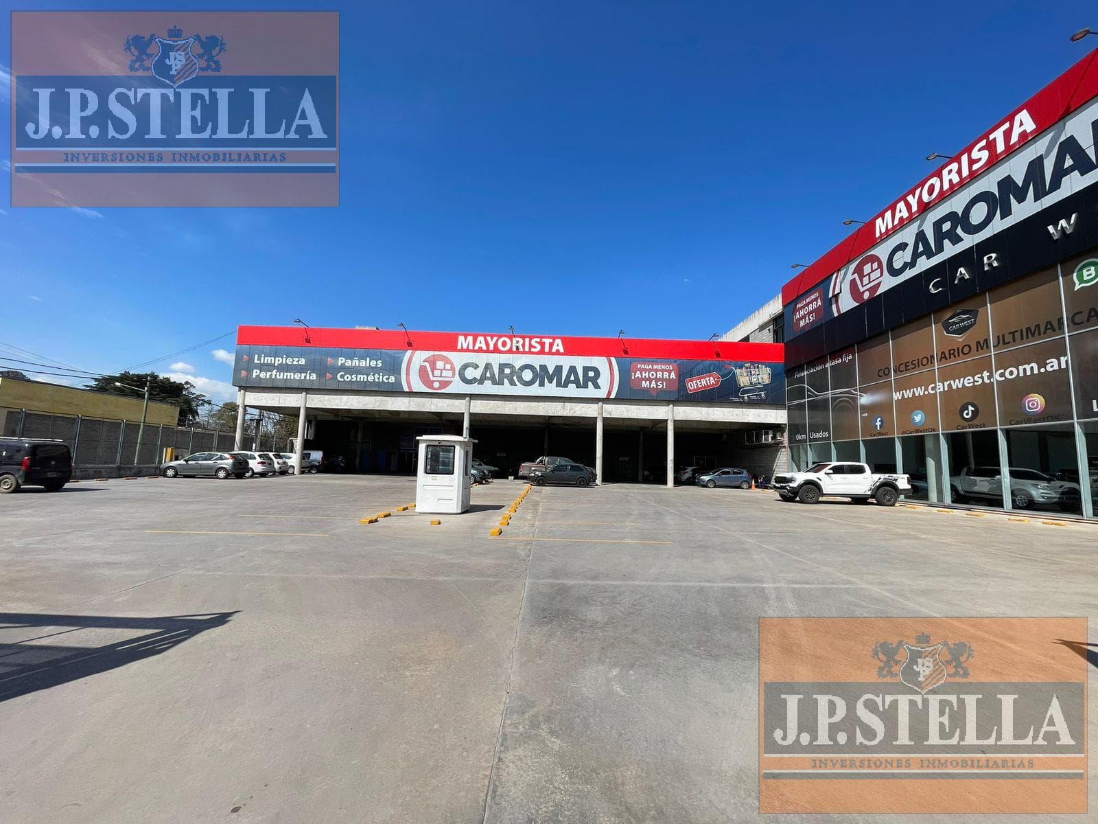 Salon/Depósito 2084 m² en Planta Alta c/ Playa de Estacionamiento - Moreno
