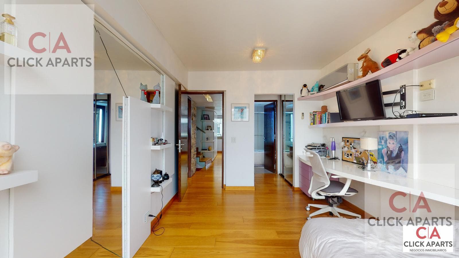 FOR SALE - 6-ROOM UPPER-FLOOR APARTMENT - WILL ACCEPT APARTMENTS OR LAND AS PART OF PAYMENT - CABALLITO