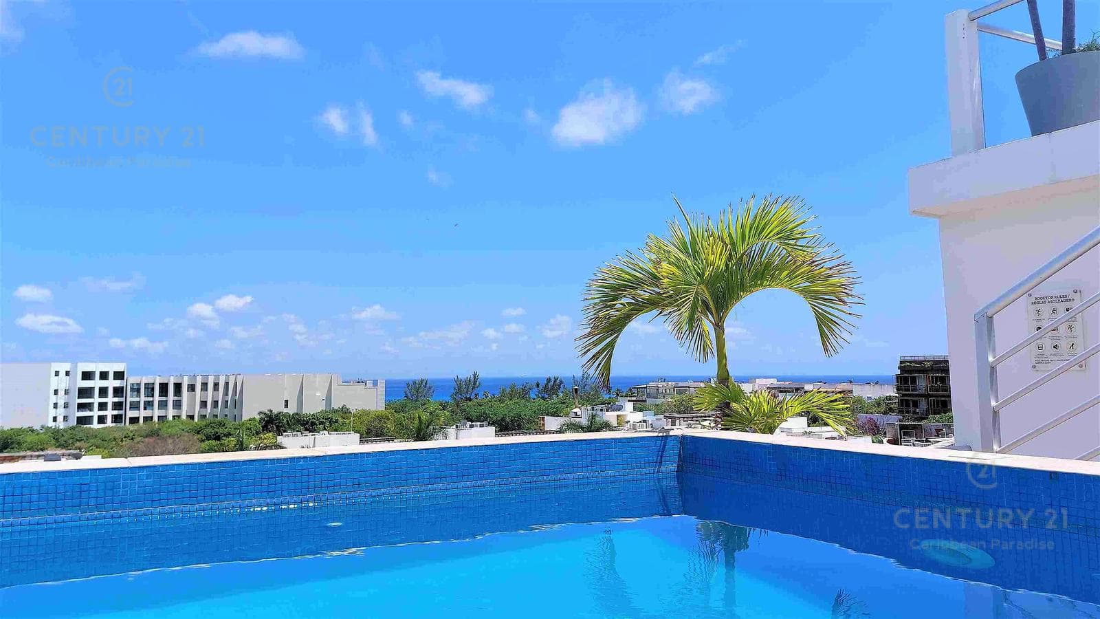 Estudio Penthouse en av 5ta bis en Playa del Carmen P4016