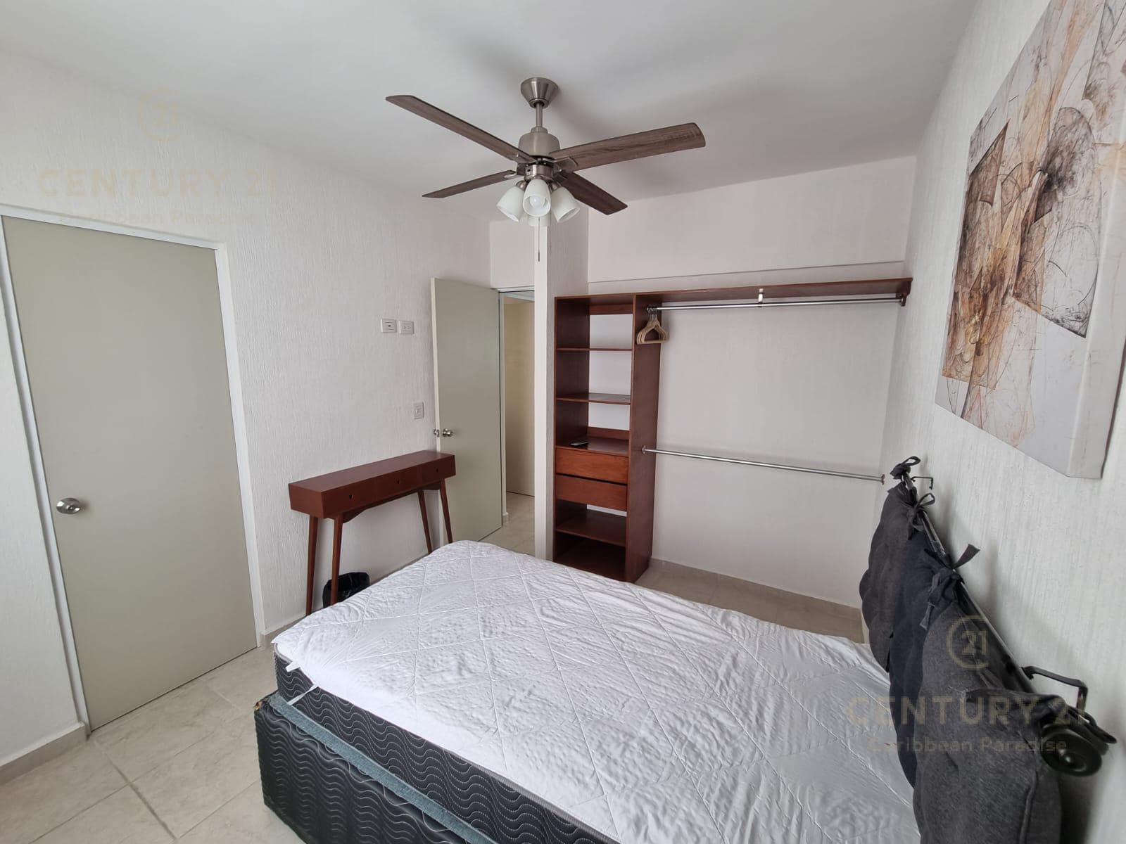 Furnished 3-bedroom apartment for rent in Los Olivos, Playa del Carmen P3505