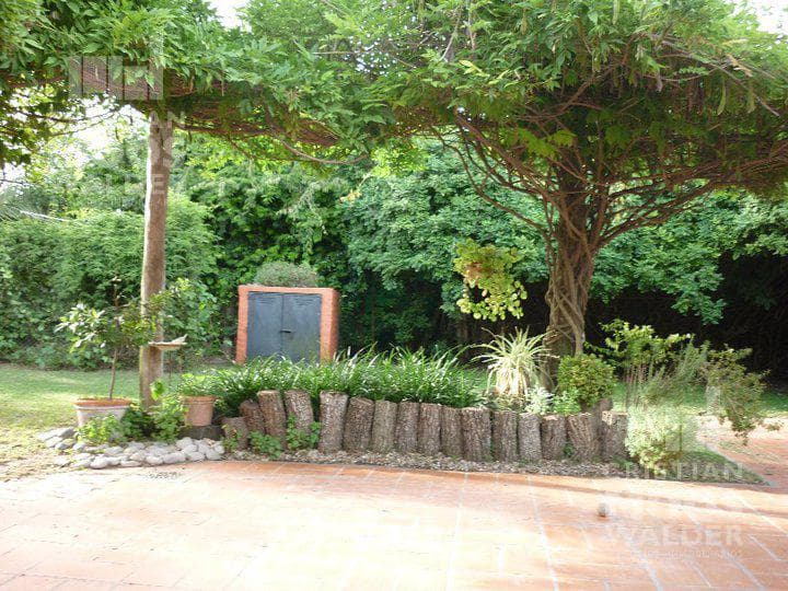 Land for sale in Ingeniero Maschwitz.