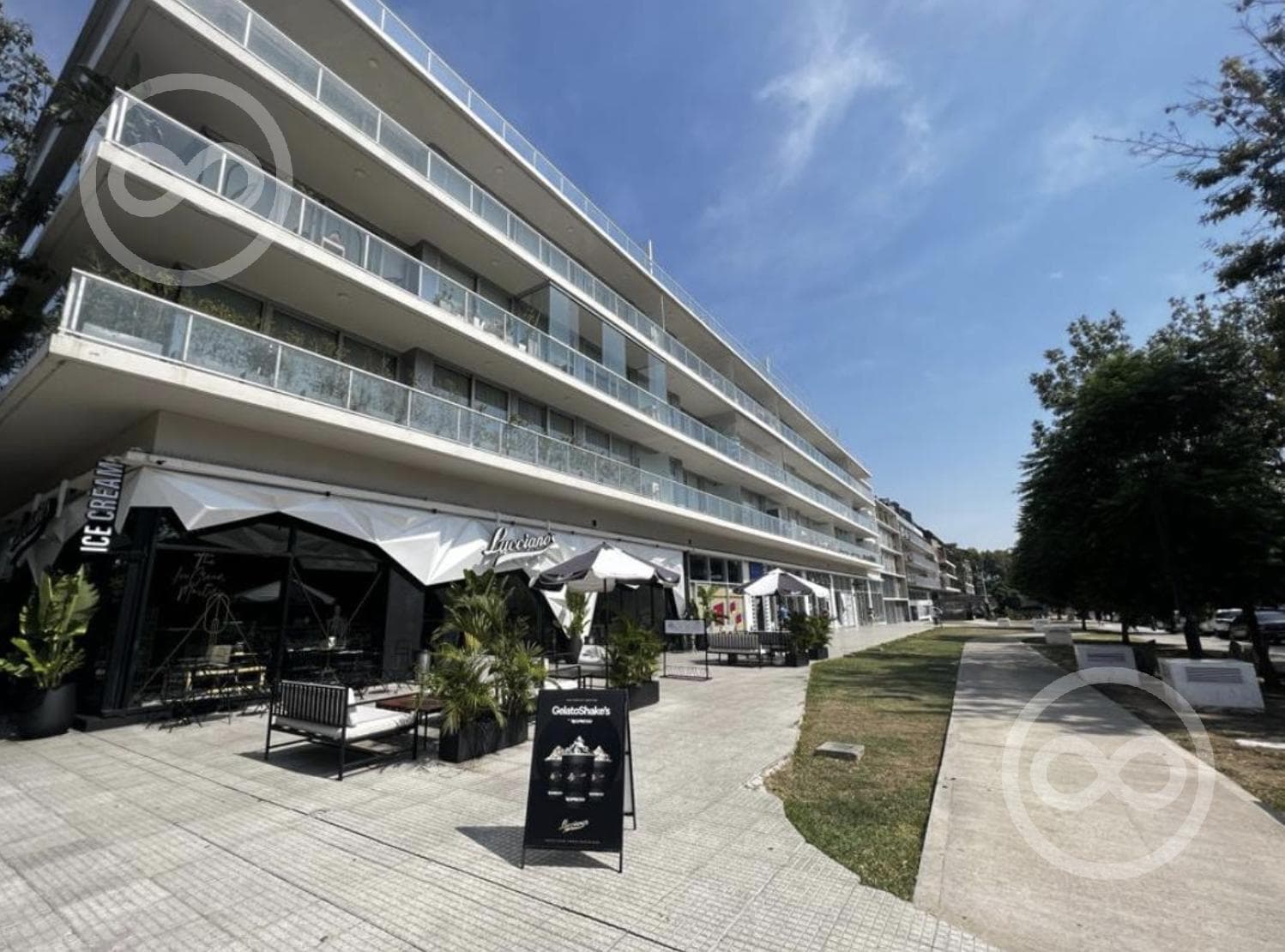 COMMERCIAL SPACE FOR RENT