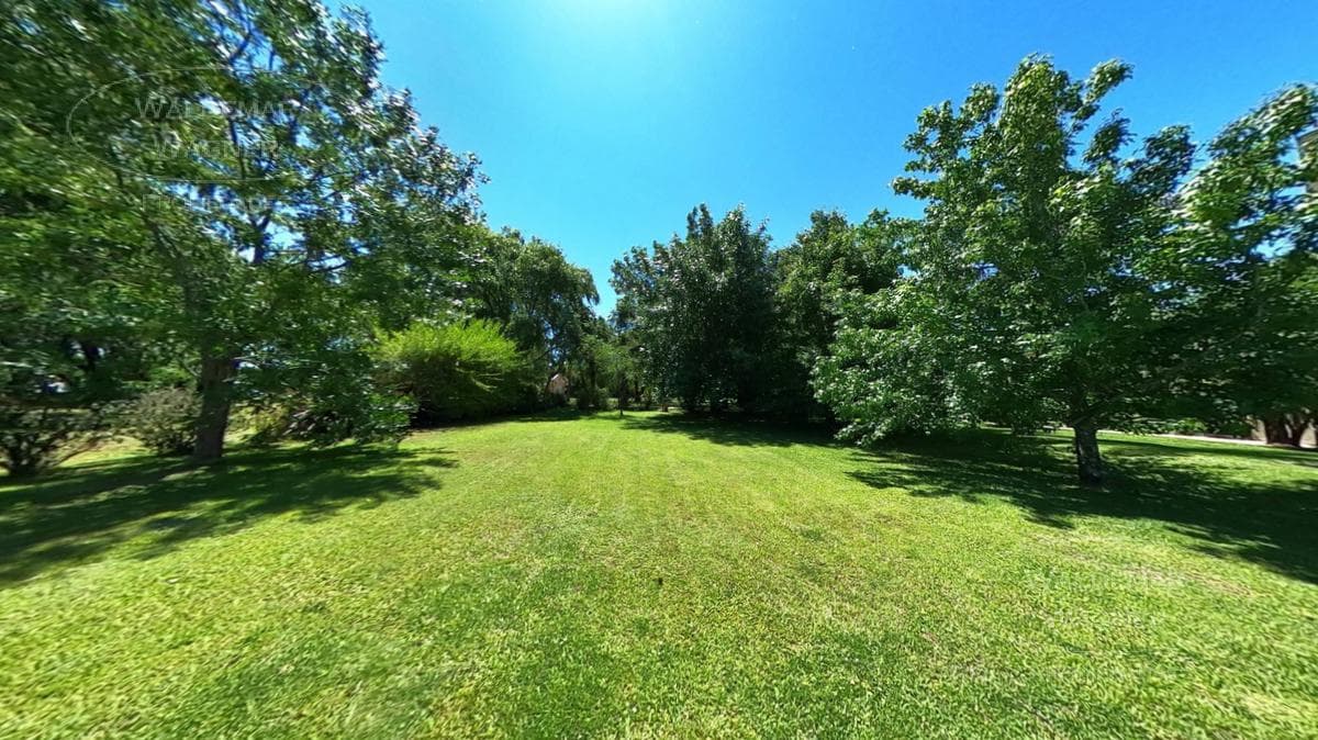 Exclusive Landscaped Lot Overlooking a Lagoon and River - Santa Monica Island