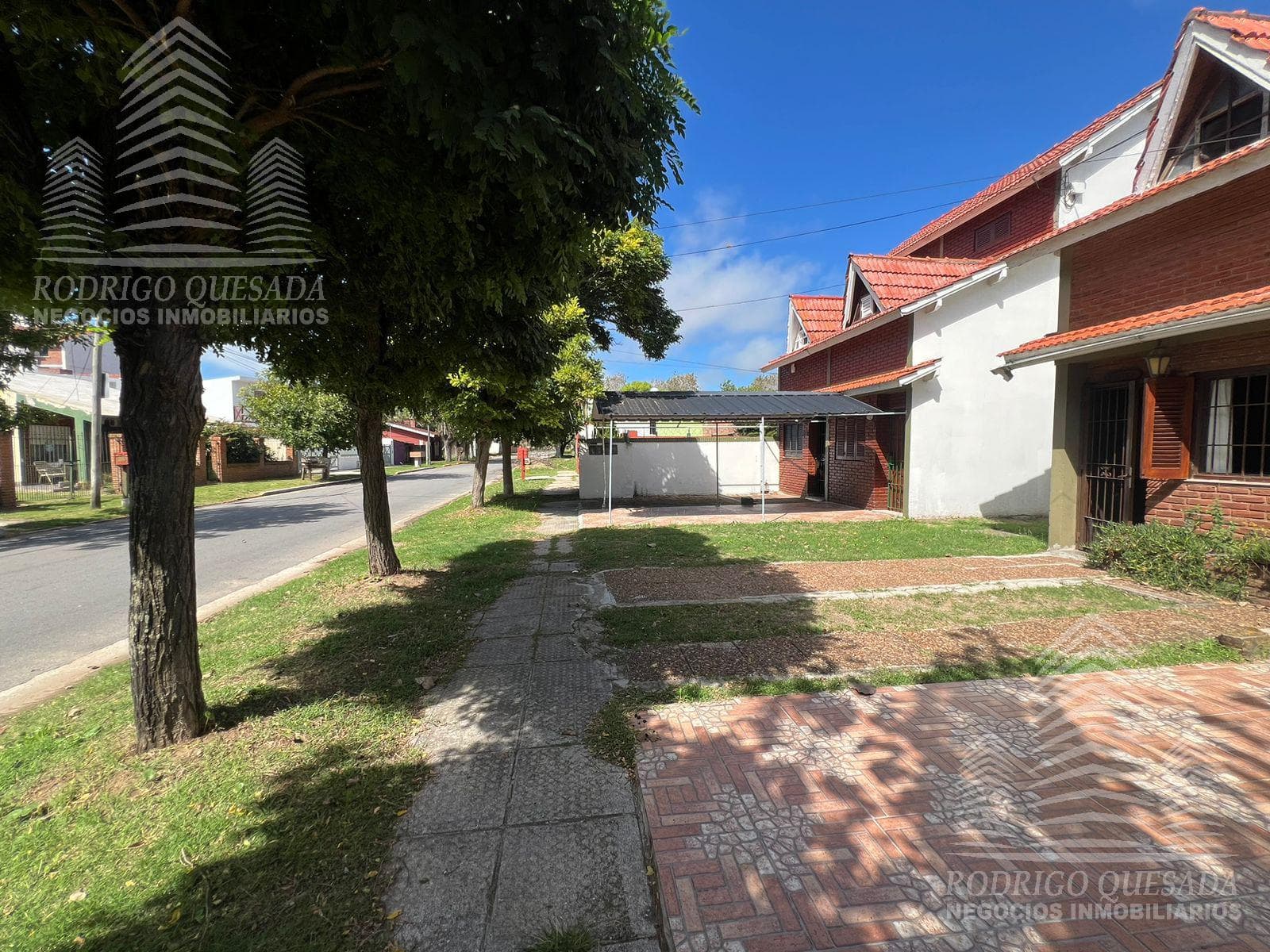 3-Bedroom Duplex with Garage in Costa Azul-