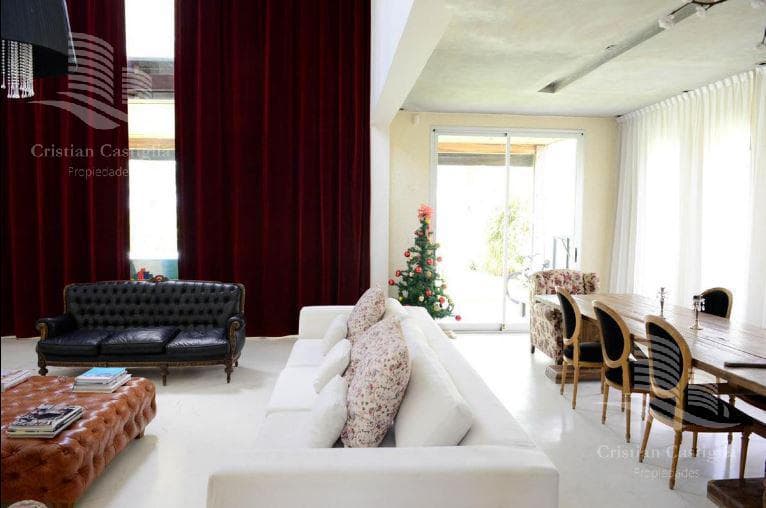For Sale - 5-Room House, Garden, Pool - Santa Catalina, Villanueva