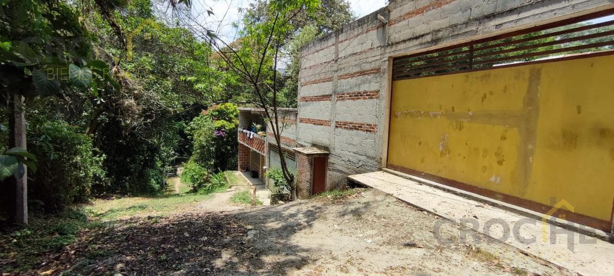 House for sale in Coatepec, Anáhuac neighborhood (shell construction)