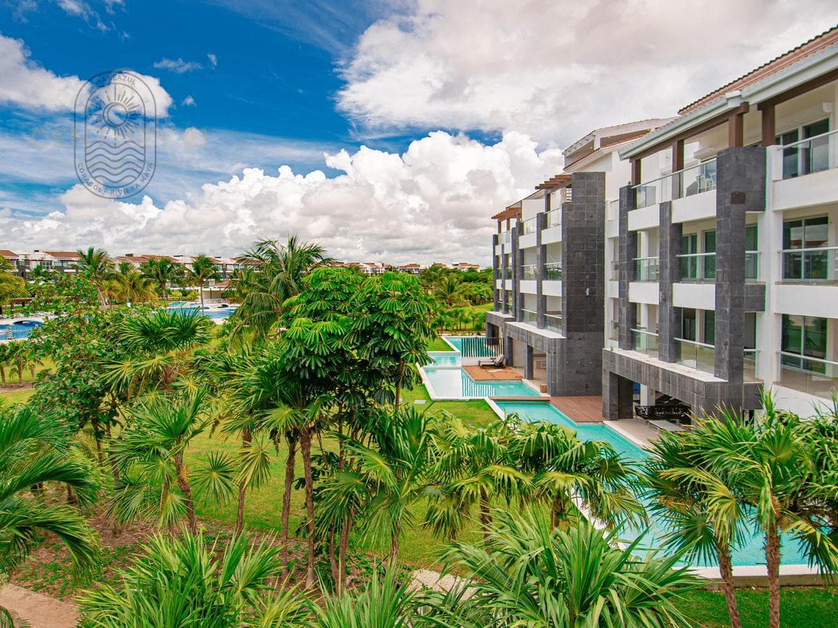Incredible 3-Bedroom Apartment for Sale in a Luxury Condo Near the Ocean P3984