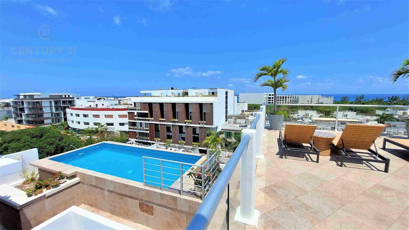 Estudio Penthouse en av 5ta bis en Playa del Carmen P4016