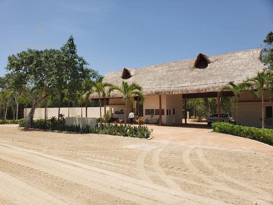 Lots for Sale in a Beautiful Residential Development in Xpu-Ha, Riviera Maya P2524
