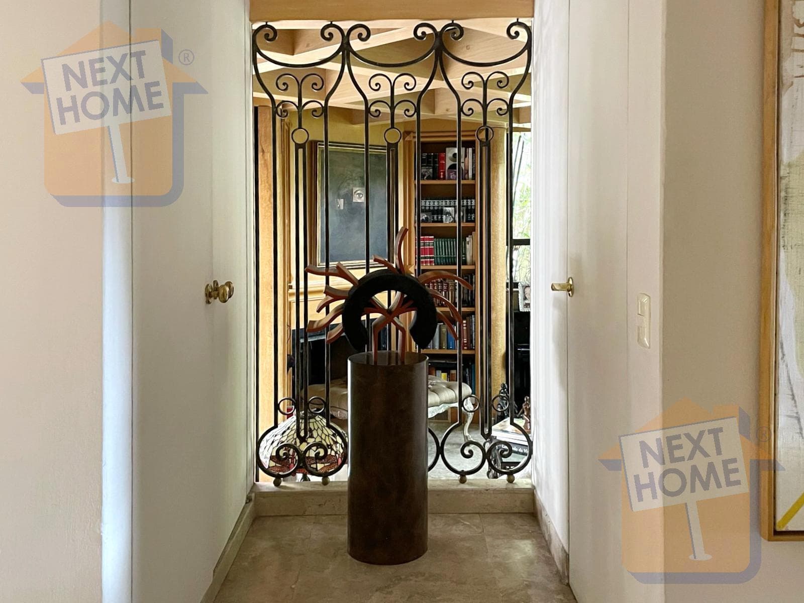 HOUSE FOR SALE IN BOSQUE DE LAS LOMAS