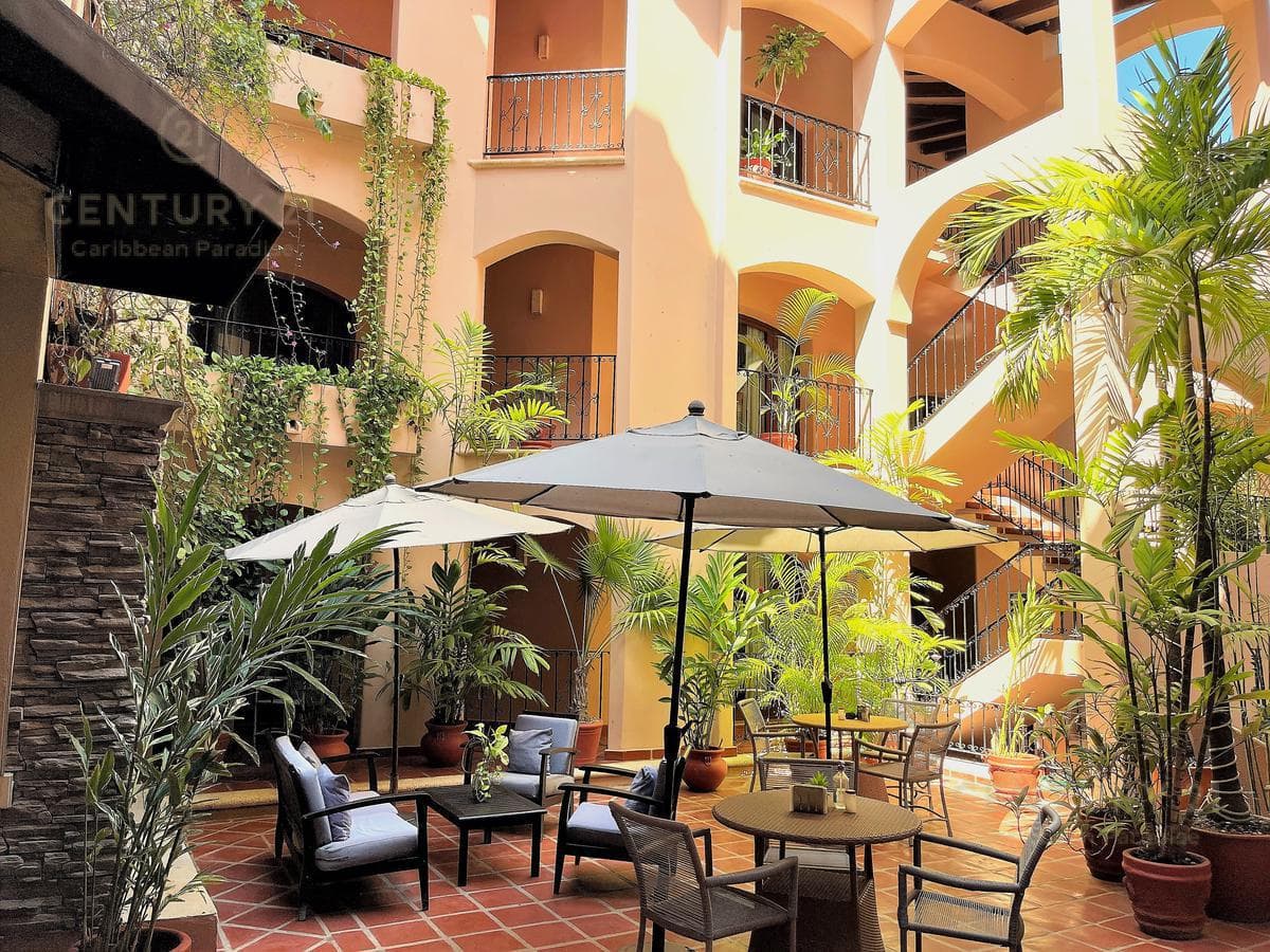 Increíble Condominio en Venta 2 Hab en 5ta Avenida Playa del Carmen P3891