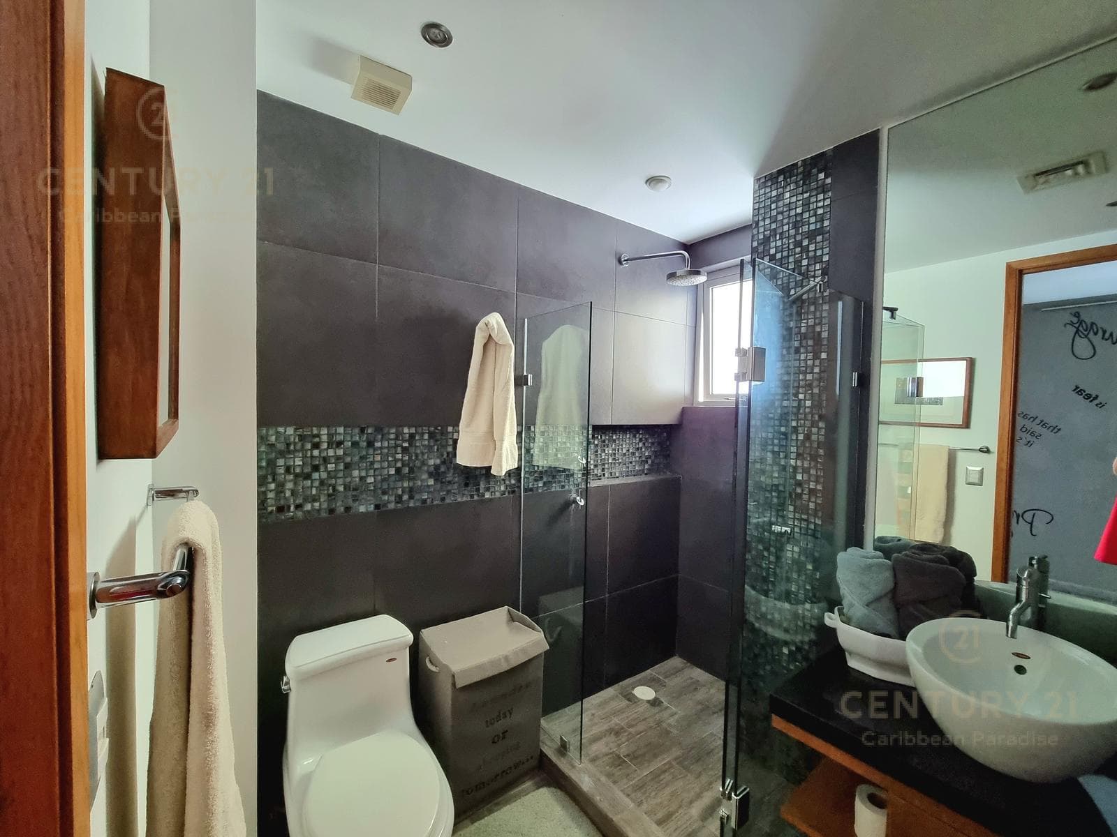 Exclusive Ocean View Penthouse for Sale in the Lahia Condo. Hotel Zone, Cancun C3797