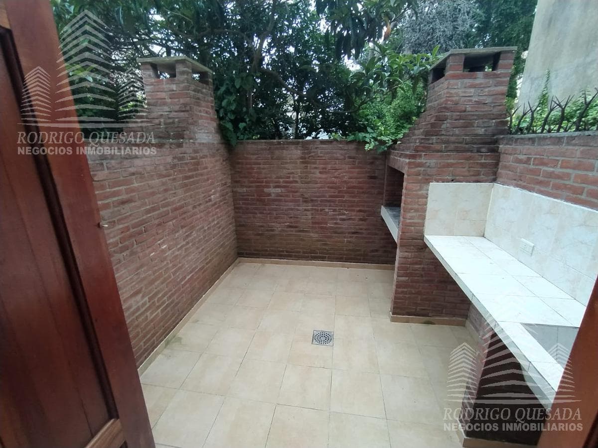 EXCELLENT TRIPLEX!! UNBEATABLE LOCATION!! SAN BDO.