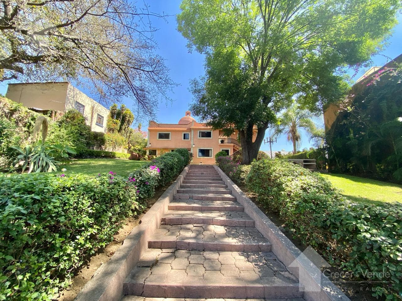 House for Sale in Cuernavaca—Ideal for Investment, Development, and Builders