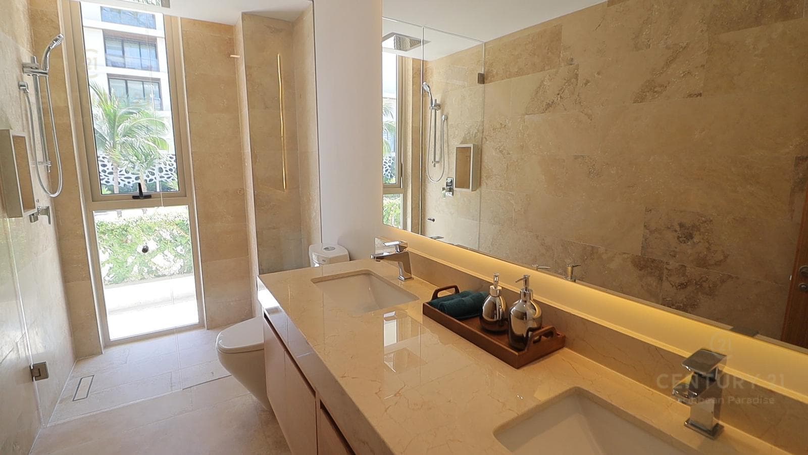 Pre-sale of an apartment in Puerto Cancun C3794