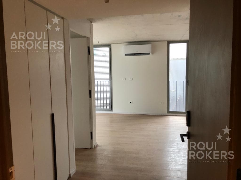 3-Bedroom Duplex Penthouse Apartment for Sale in Downtown - 1001